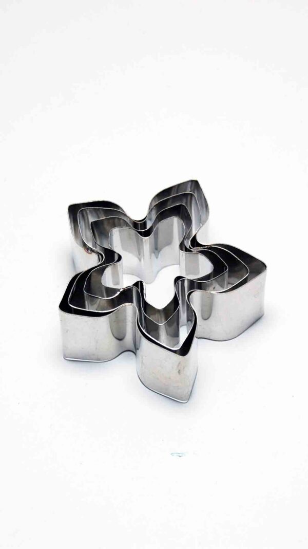 Sets of 6 Rose Calyx Shape Cookie Cutter - 1" Deep